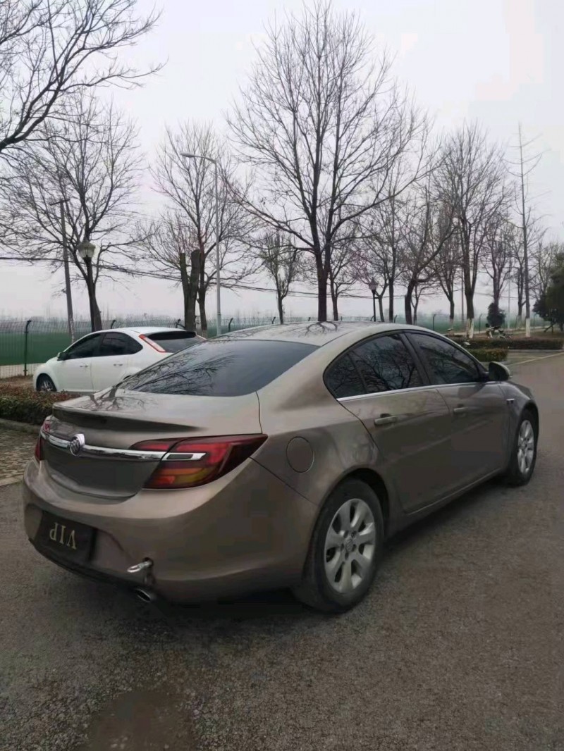 徐州14年别克君威7