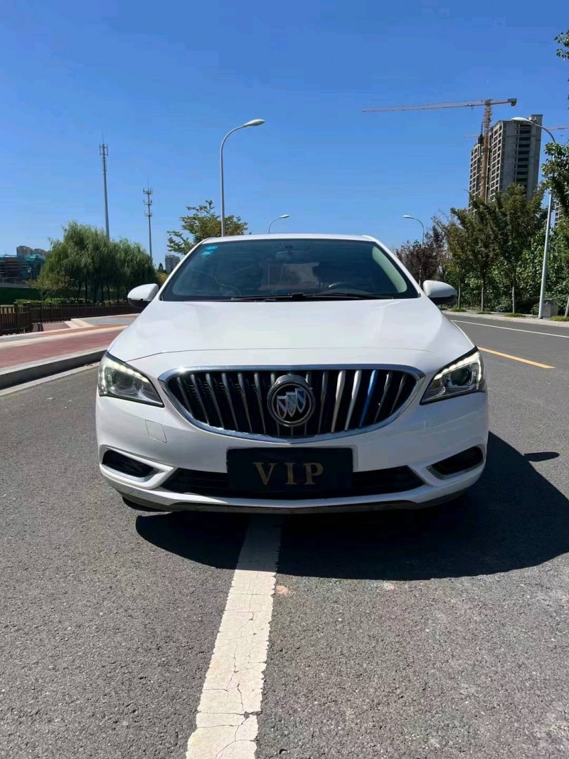 徐州17年别克威朗1