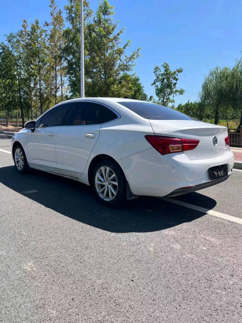 徐州17年别克威朗7