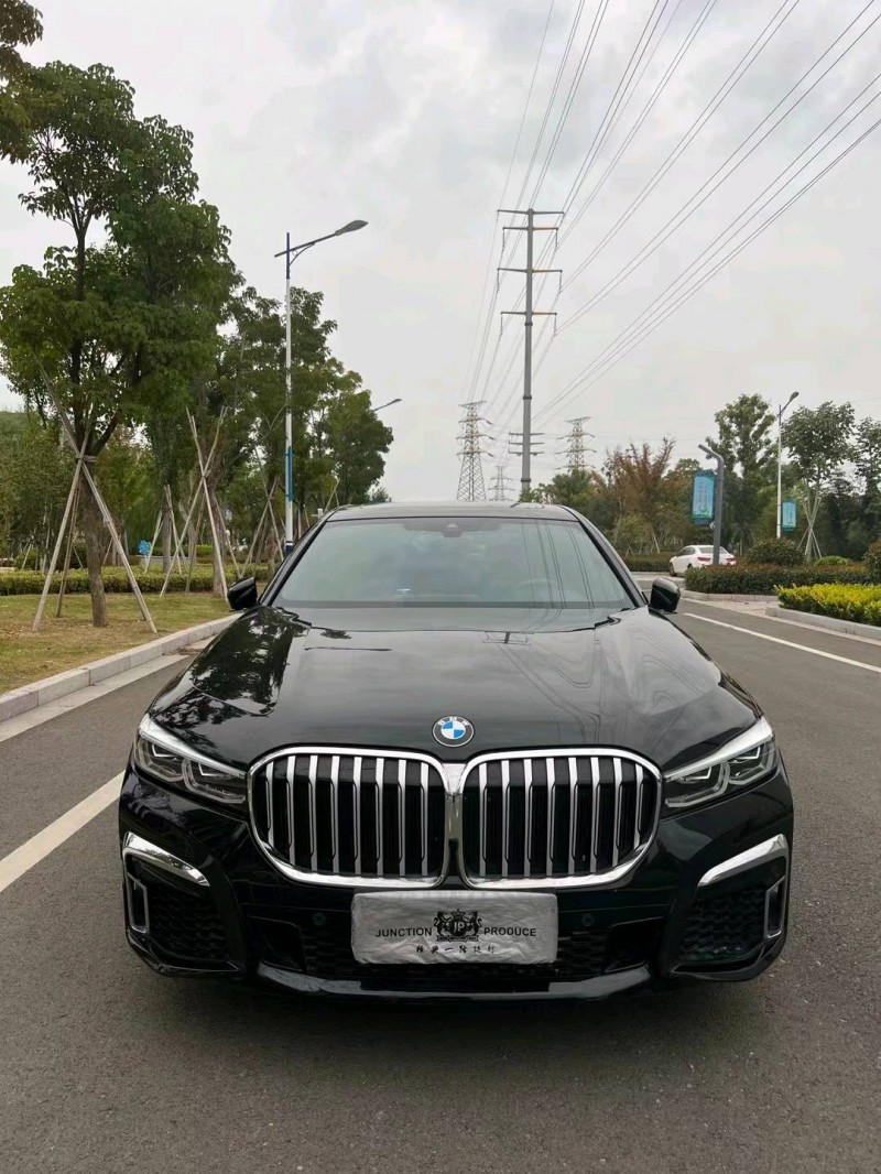 徐州20年宝马7系9