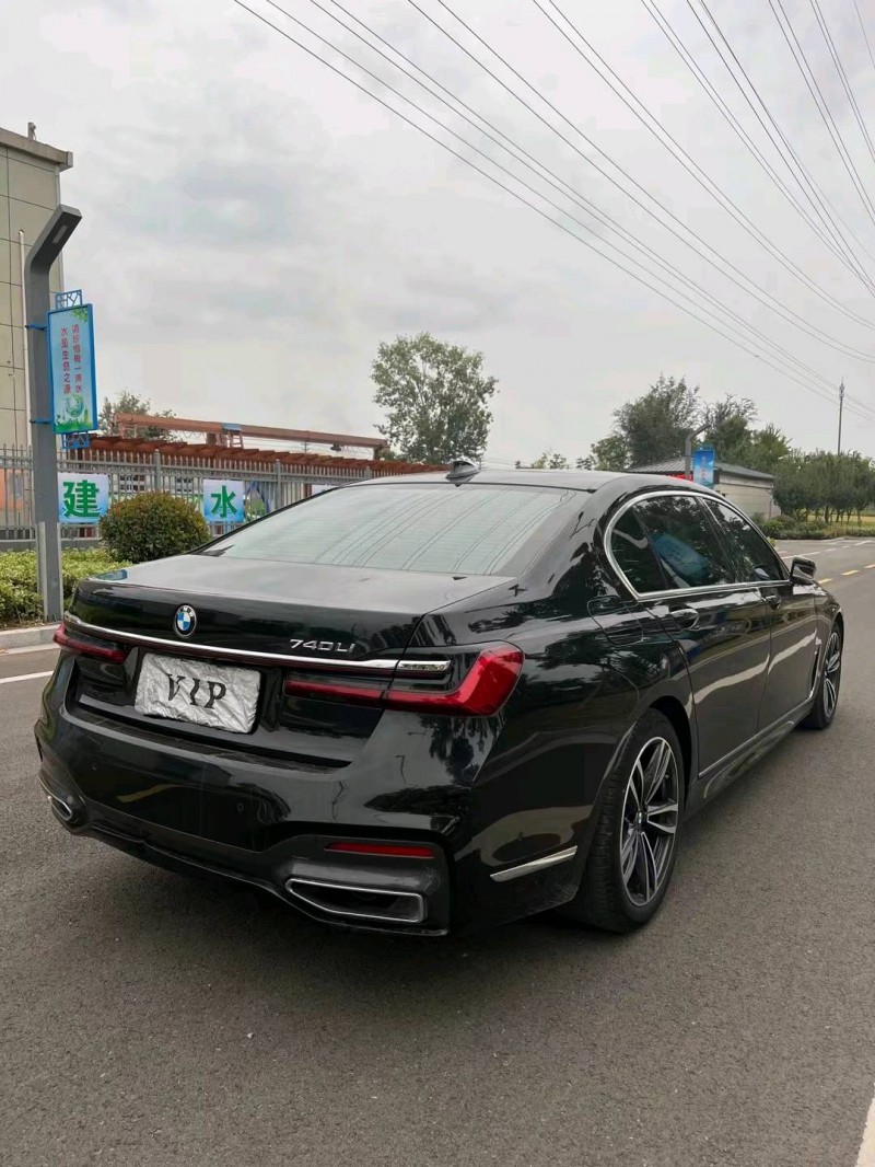 徐州20年宝马7系3