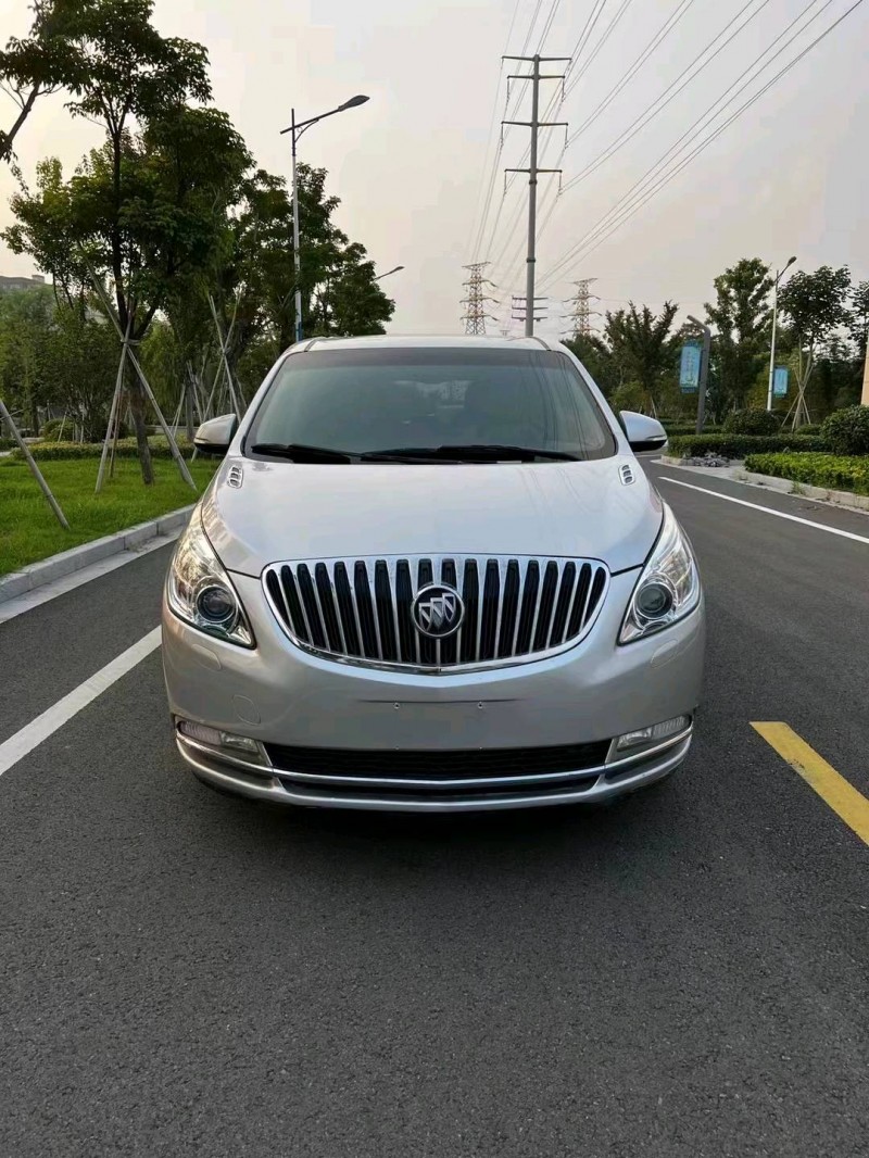 徐州13年别克GL81