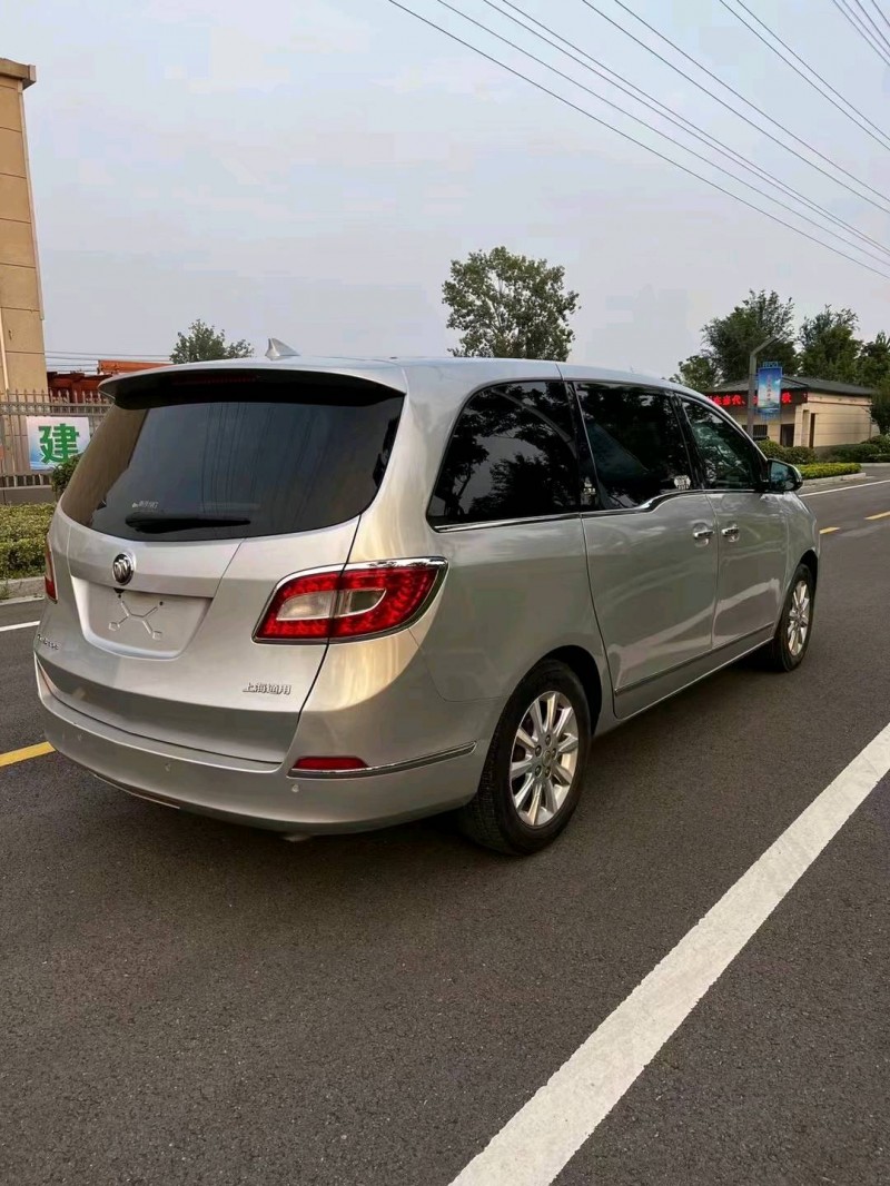 徐州13年别克GL84