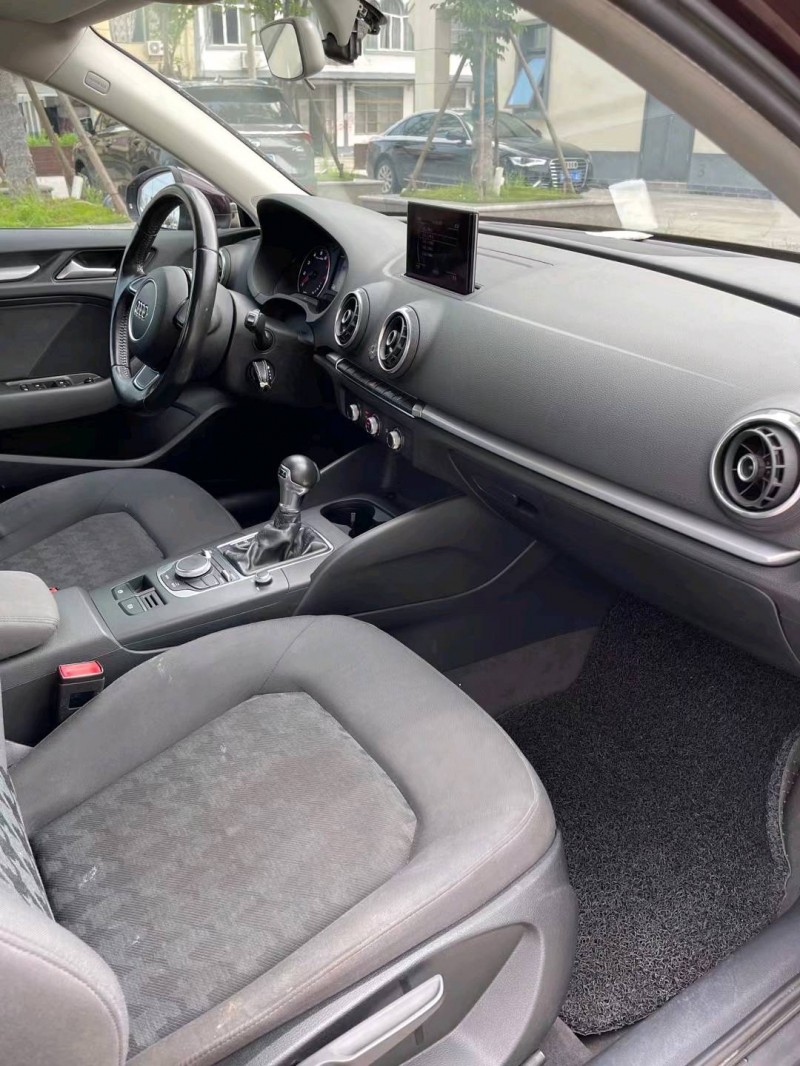 徐州16年奥迪A33