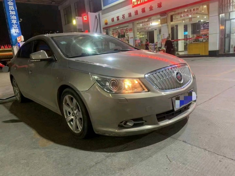 长沙12年别克君越2