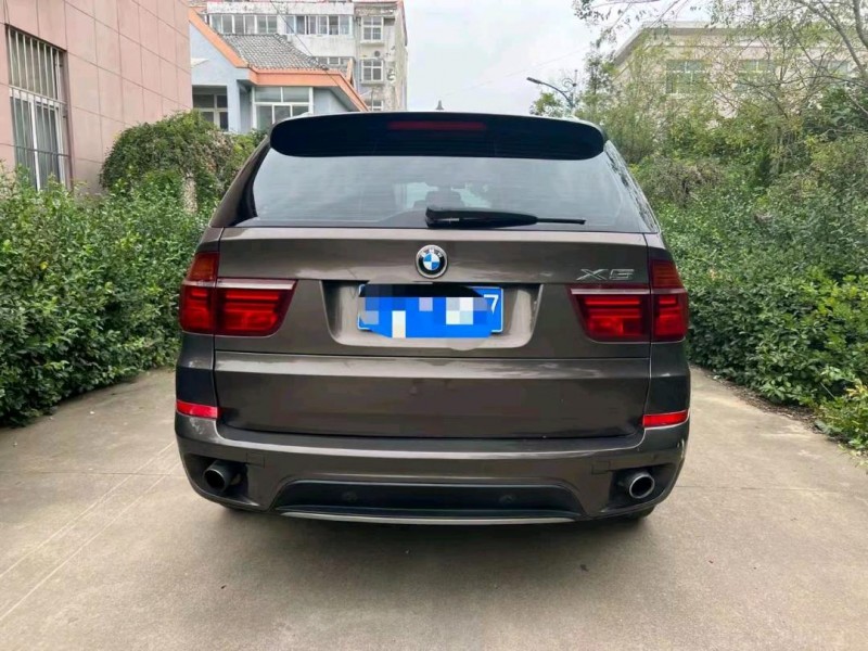 东营13年宝马X59