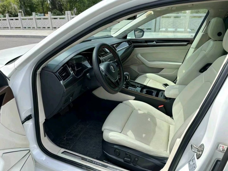 徐州18年大众辉昂3