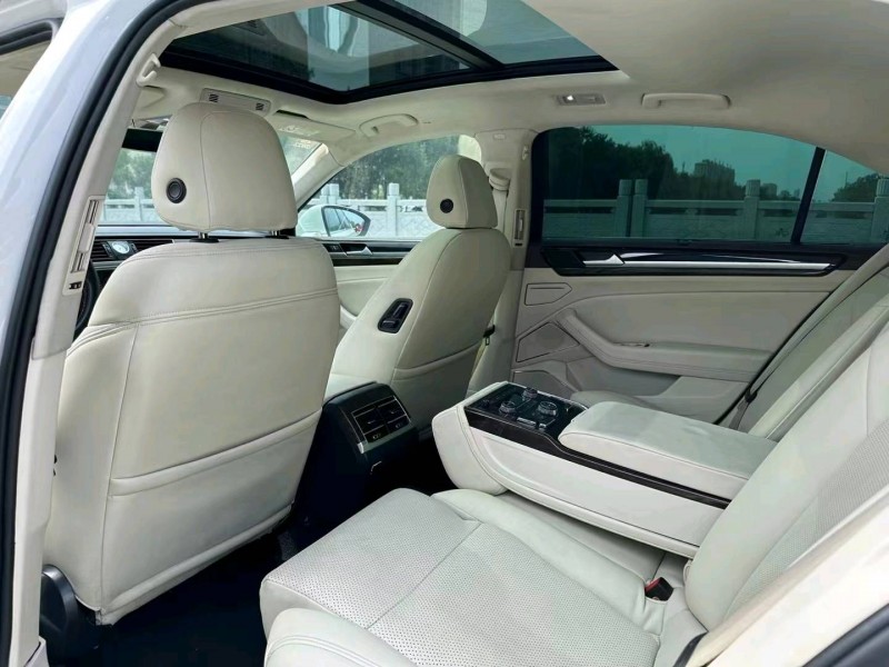 徐州18年大众辉昂1