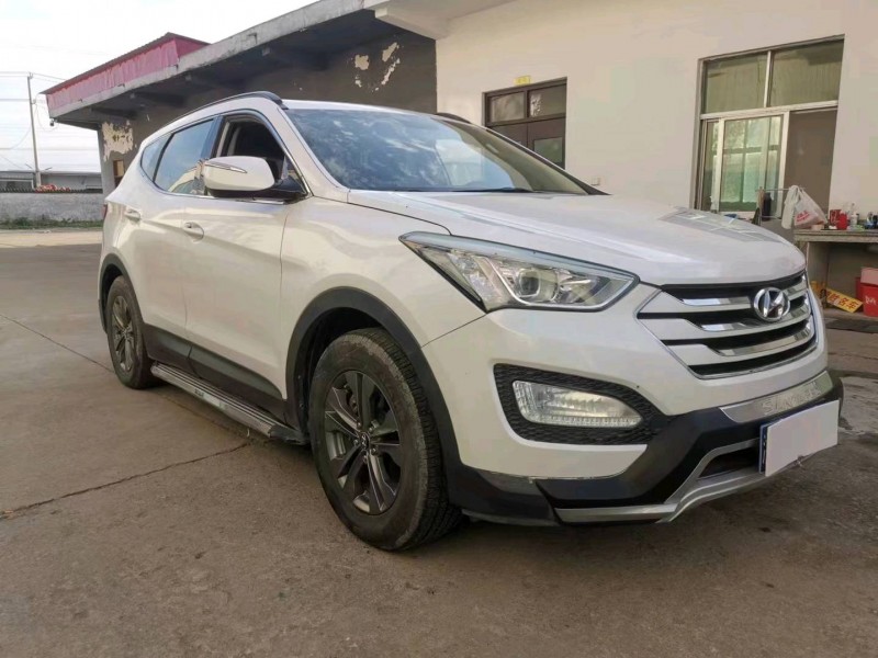 徐州13年现代全新胜达3