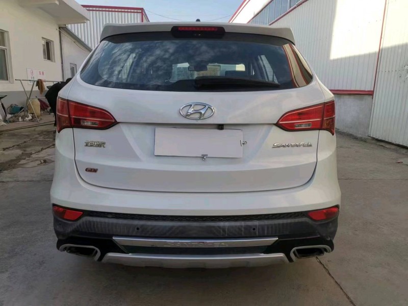 徐州13年现代全新胜达9