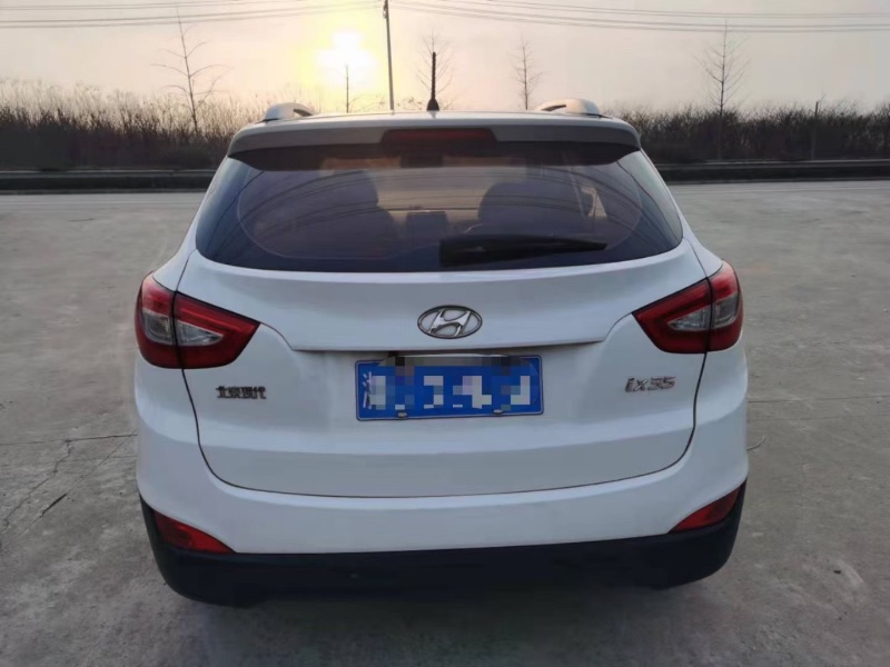 徐州17年现代ix352