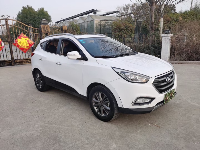 徐州17年现代ix354