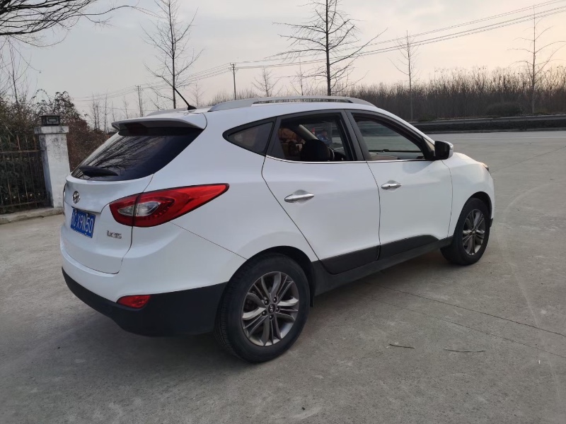 徐州17年现代ix358