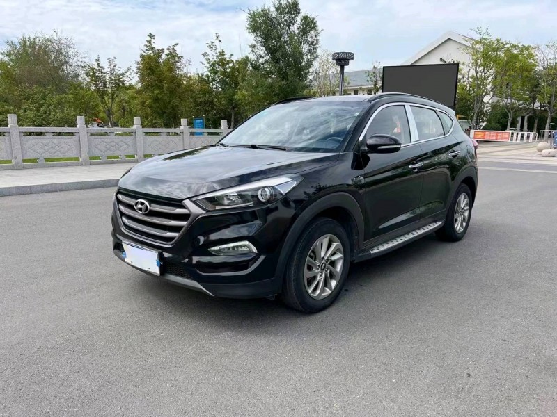 徐州17年现代途胜7