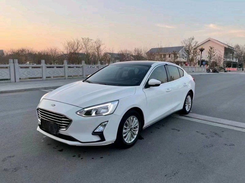 徐州19年福特福克斯1