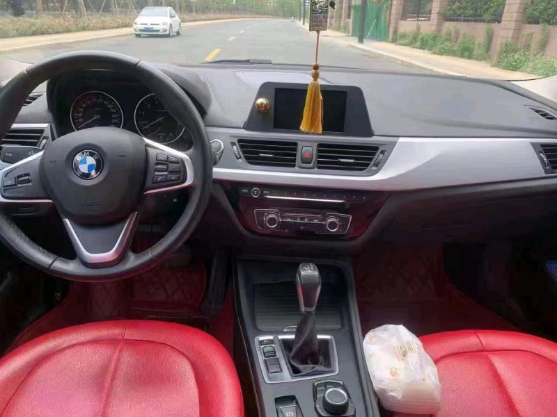 淮南17年宝马1系2