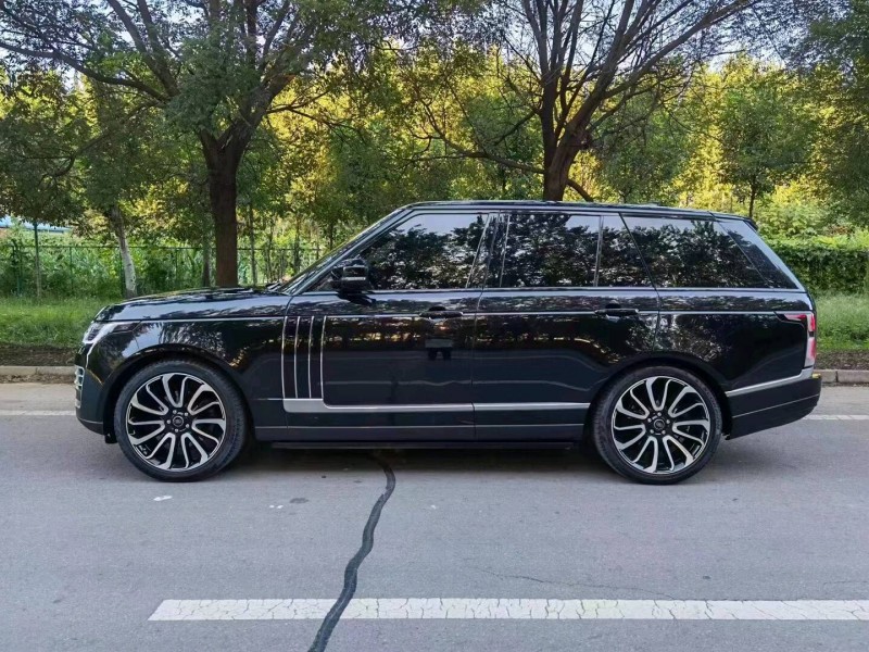 青岛18年路虎揽胜行政5