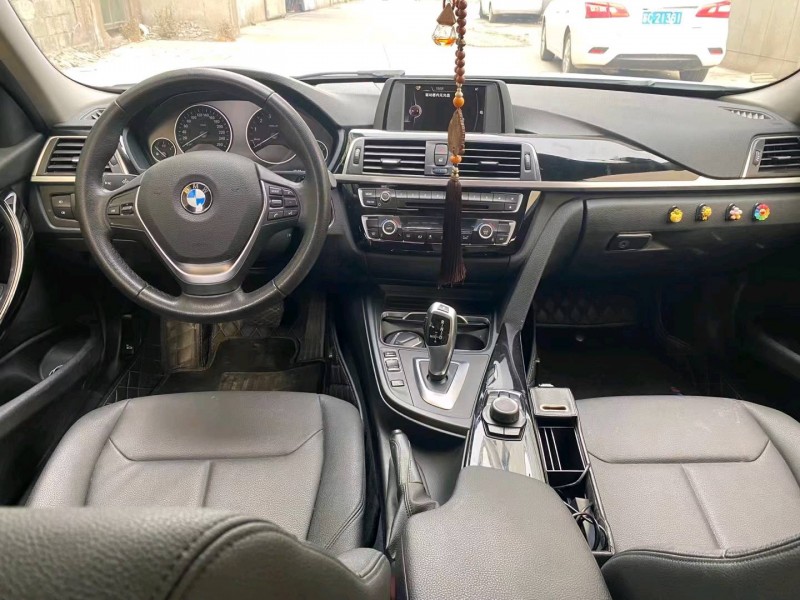 徐州17年宝马3系7