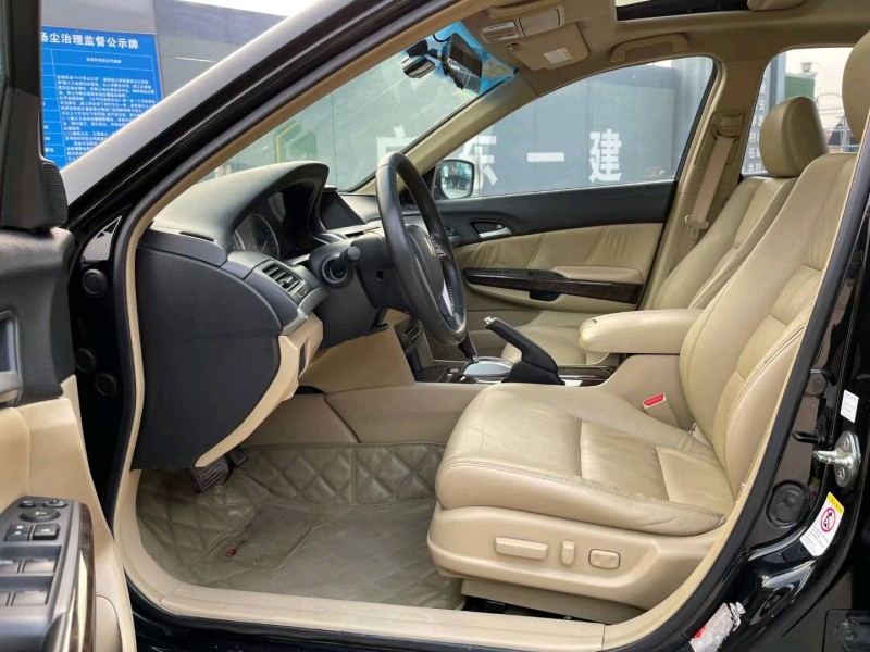 温州11年本田雅阁5