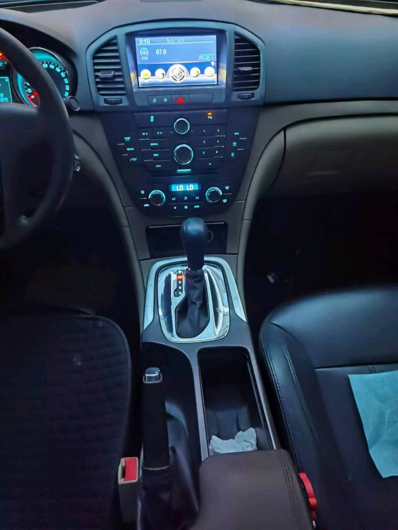 济南12年别克君威7