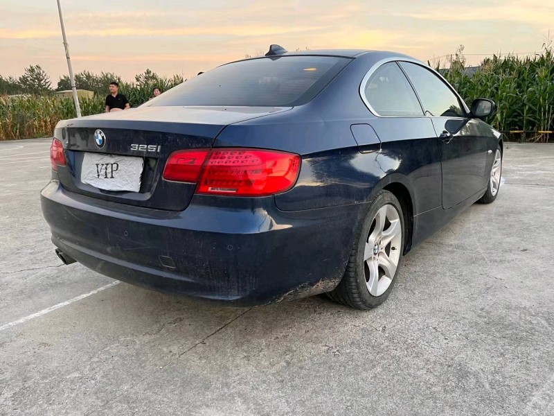 徐州11年宝马3系4