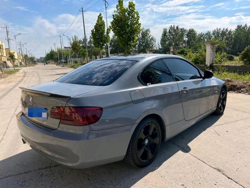 盐城11年宝马3系4