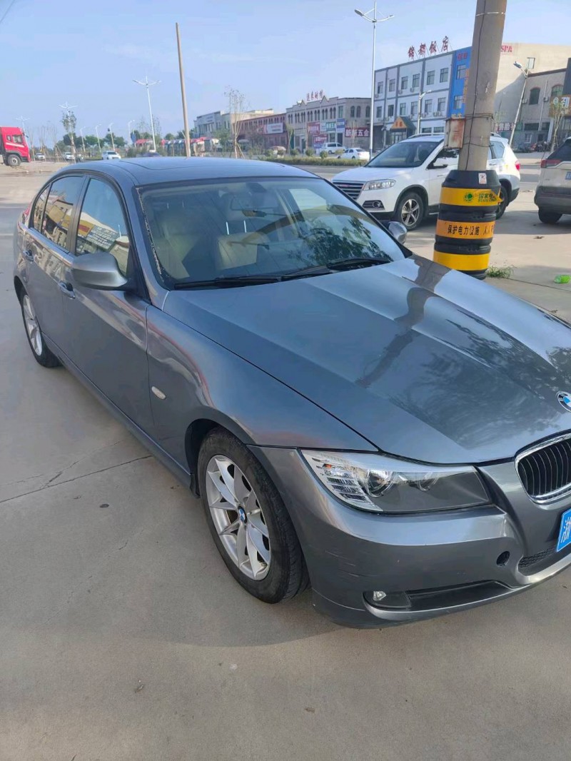 保定11年宝马3系3