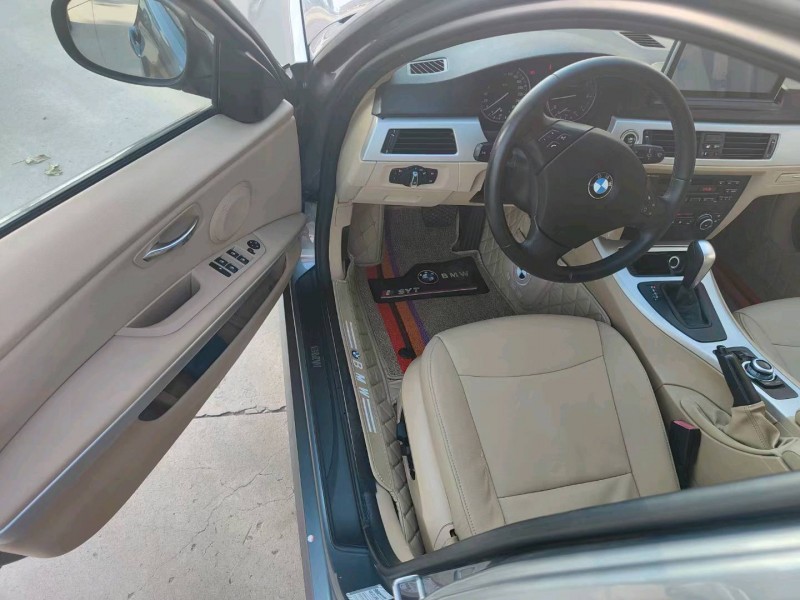 保定11年宝马3系8