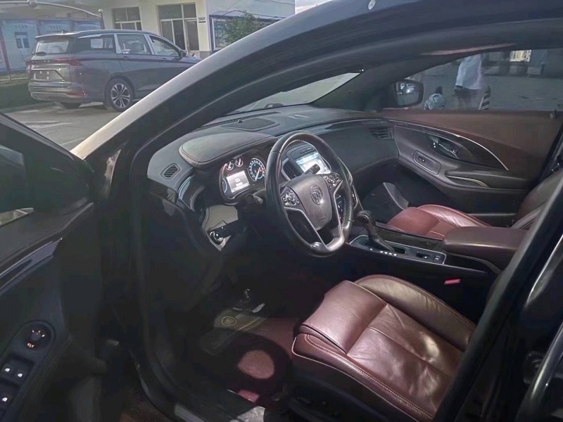 东营15年别克君越7