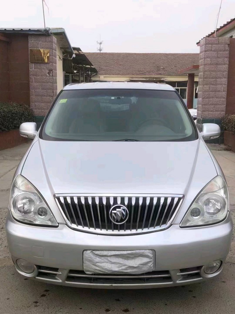 枣庄13年别克GL81