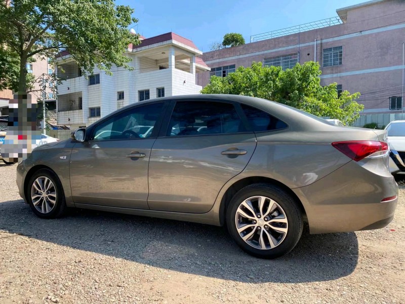 广州21年别克英朗7