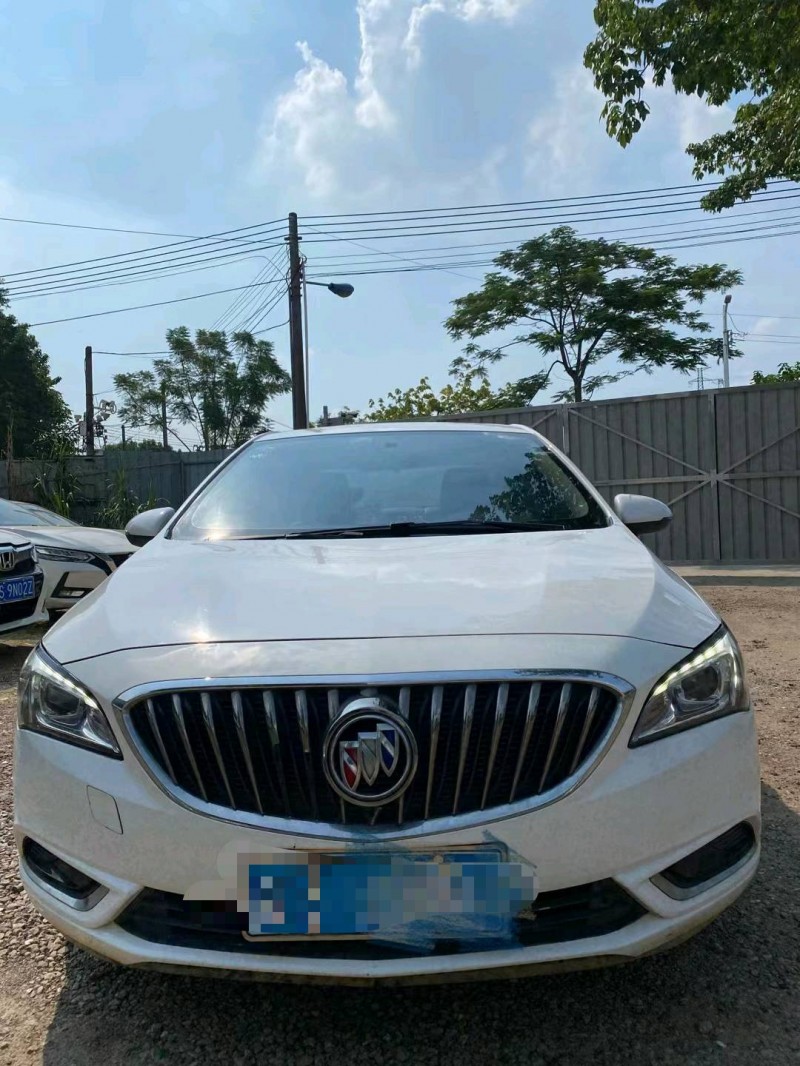 广州16年别克威朗1