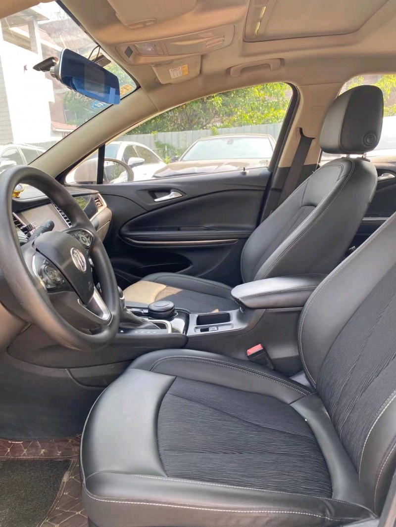 广州16年别克威朗7