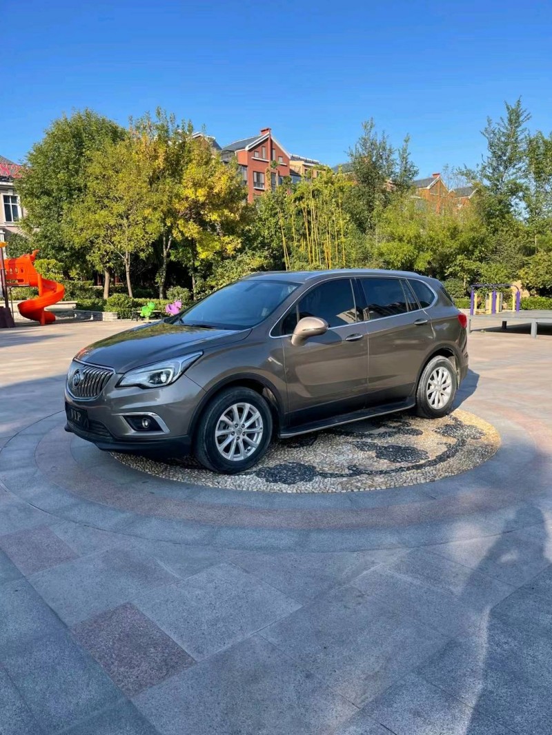 青岛16年别克昂科威8