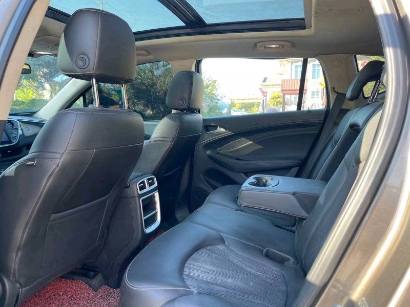 青岛16年别克昂科威5