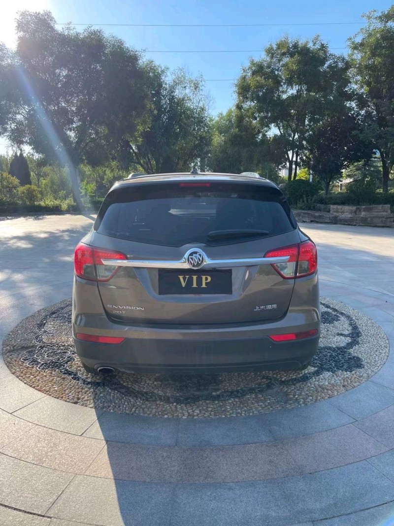 青岛16年别克昂科威1