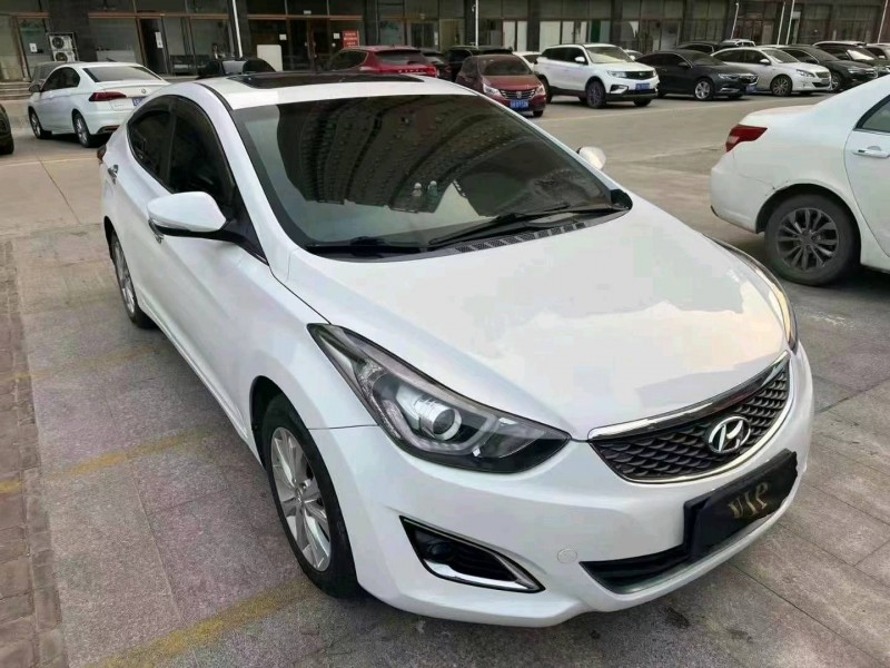 北京17年现代朗动8