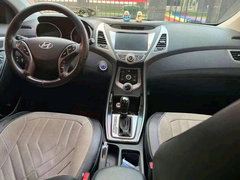 北京17年现代朗动1