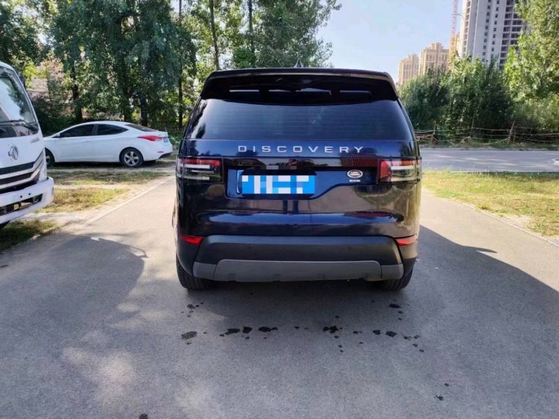 北京19年路虎发现8