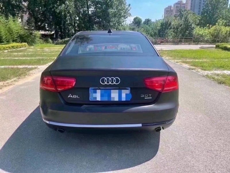 北京12年奥迪A8L3