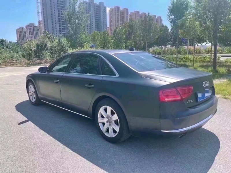 北京12年奥迪A8L7