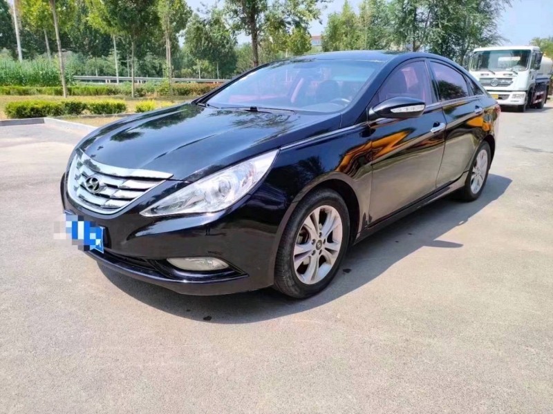 北京11年现代索纳塔八3