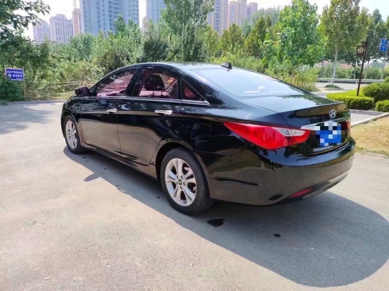 北京11年现代索纳塔八6