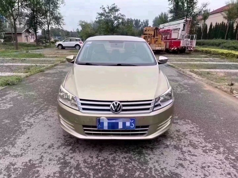 北京14年大众桑塔纳1