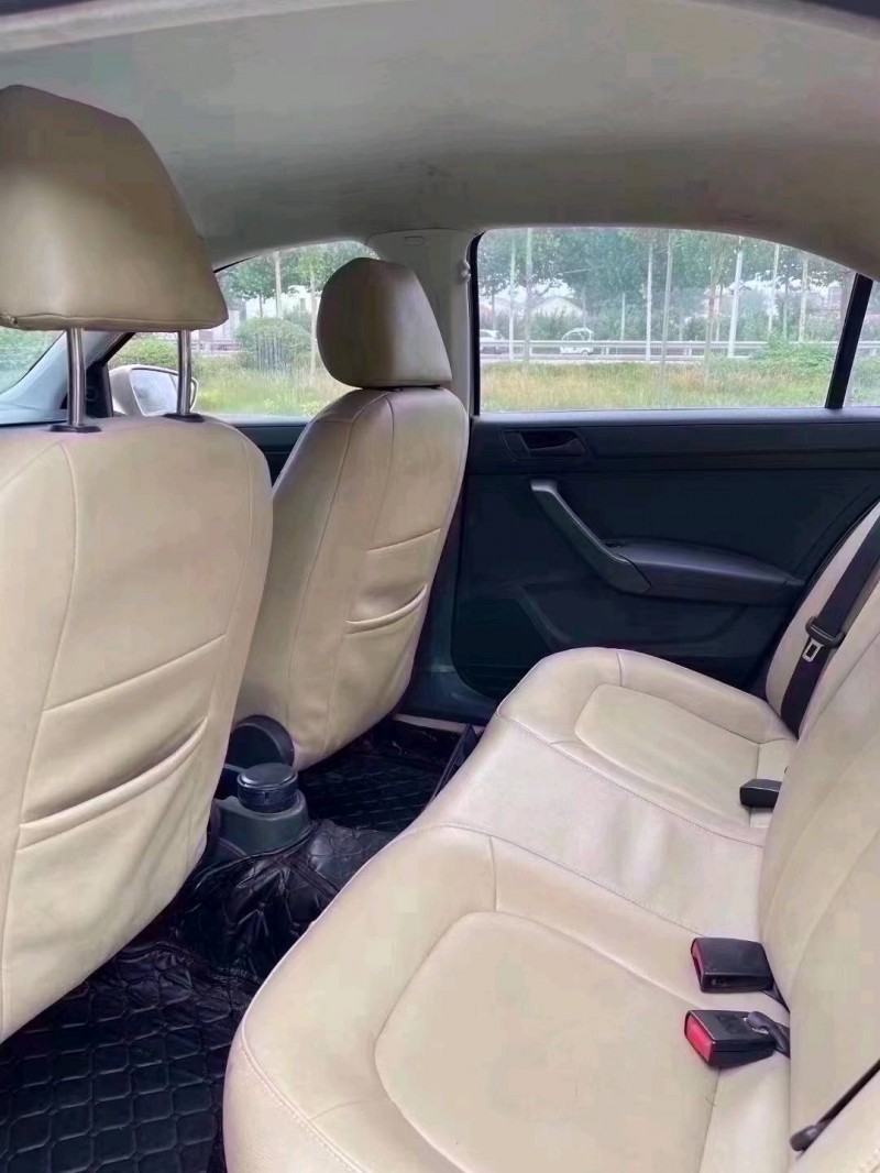 北京14年大众桑塔纳2