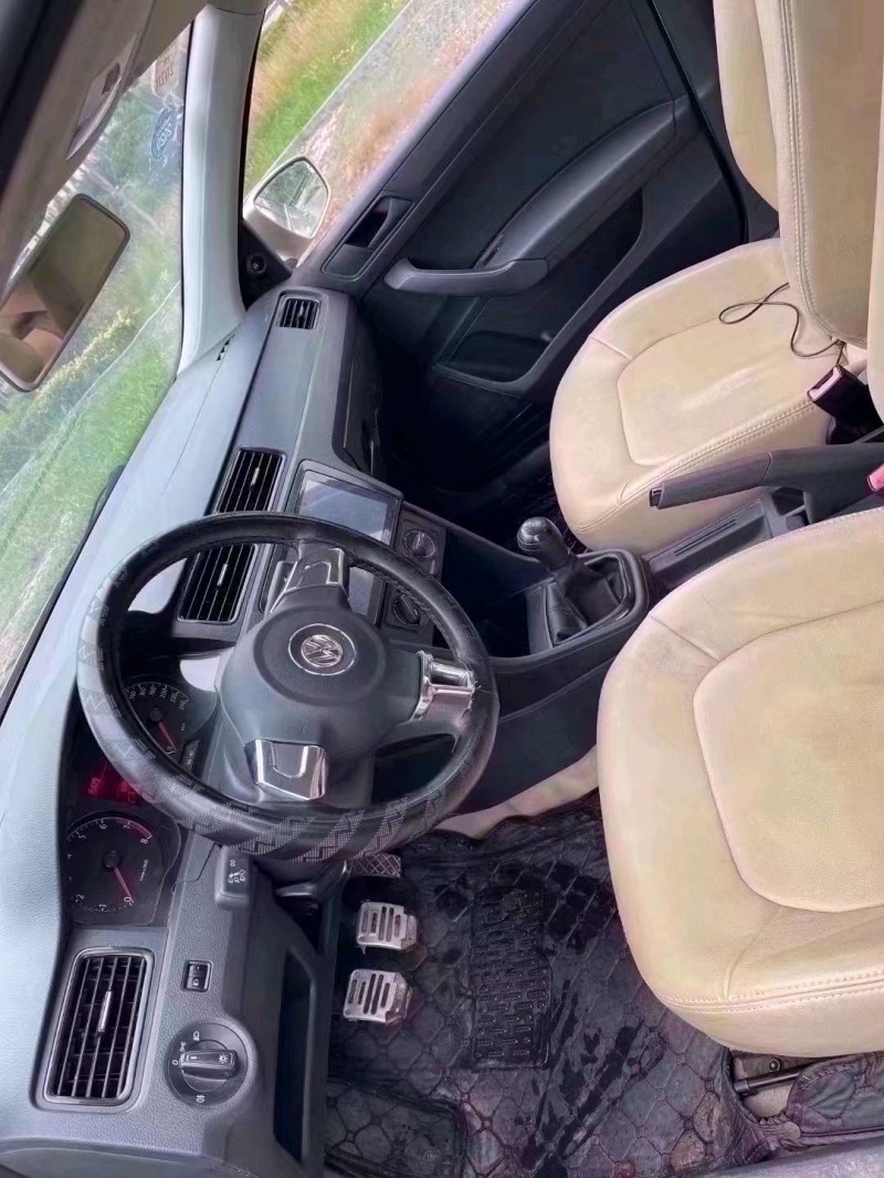 北京14年大众桑塔纳5