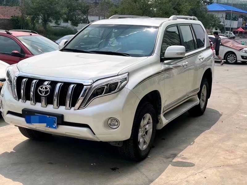 北京17年丰田普拉多7