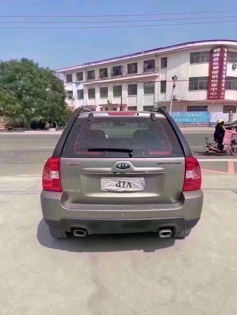 北京13年起亚狮跑4