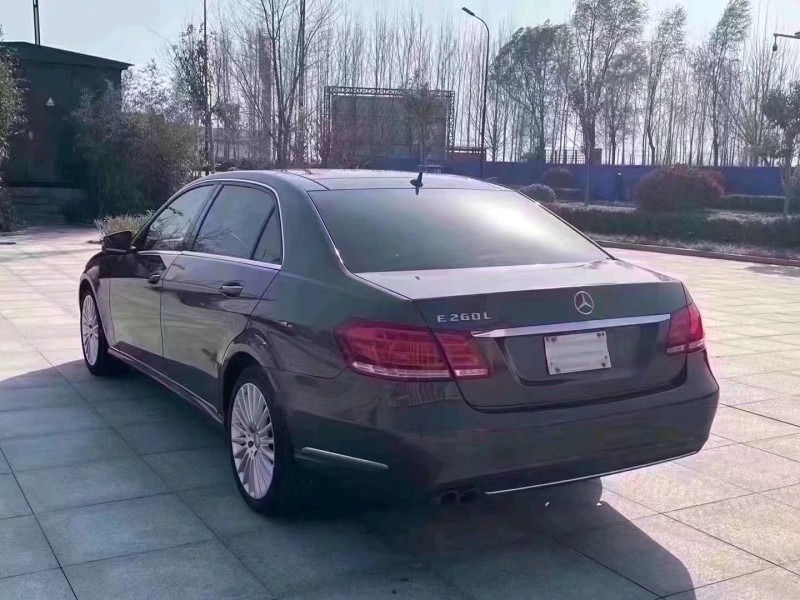 东营13年奔驰E9