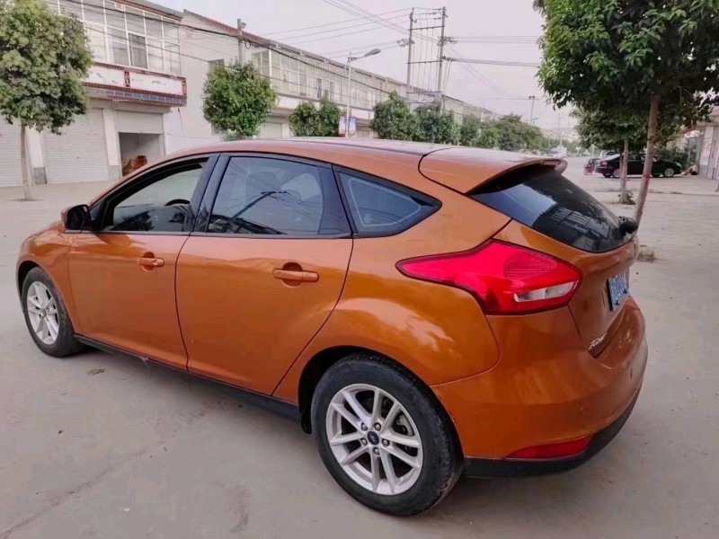 北京16年福特福克斯2